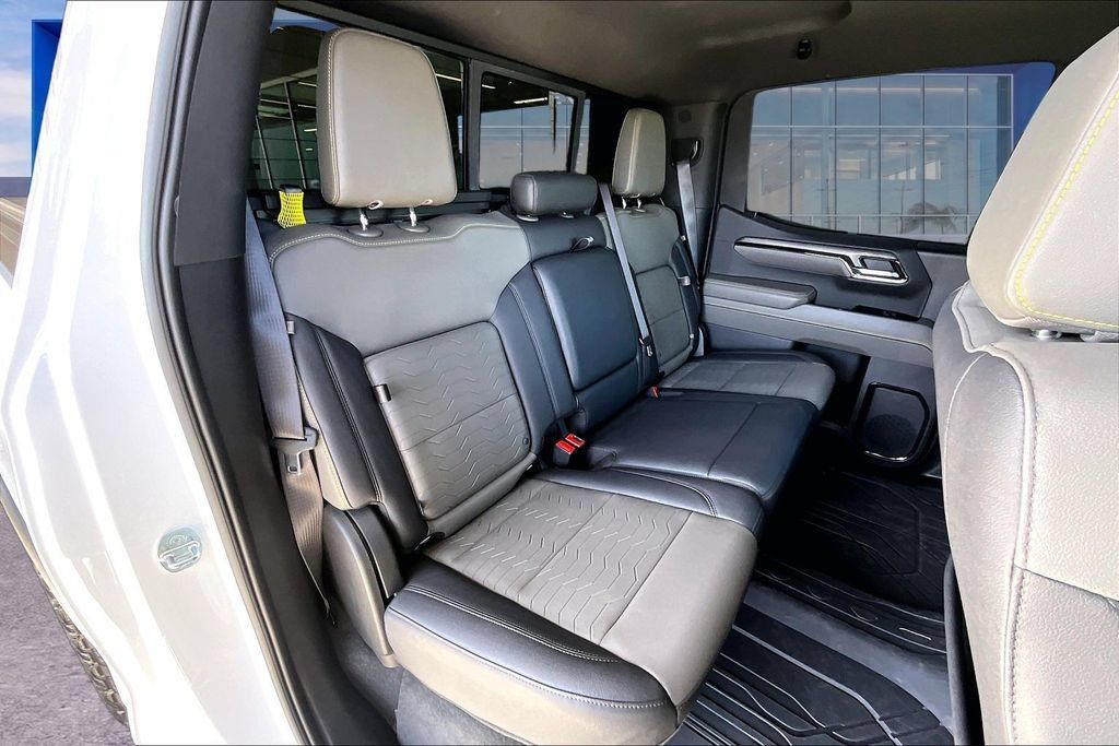 Used 2023 Chevrolet Silverado 1500 ZR2 w/ Technology Package AWD/4WD image 20