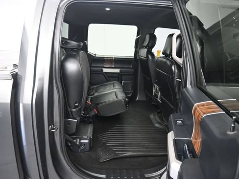 Used 2019 Ford F150 Lariat w/ Equipment Group 502A Luxury AWD/4WD image 38