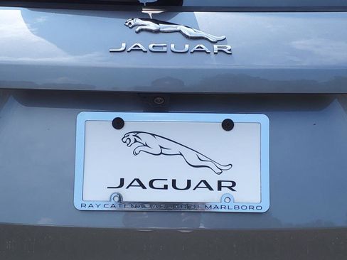 New 2025 Jaguar F-PACE R-Dynamic S image 19