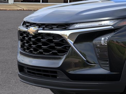 New 2026 Chevrolet Trax LS w/ LS Convenience Package FWD image 13