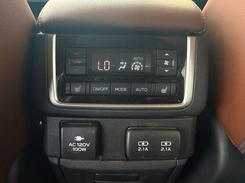Used 2022 Subaru Ascent Touring w/ Popular Package #2A AWD/4WD image 9