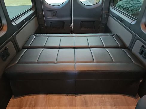 Used 2024 Mercedes-Benz Sprinter 2500 image 7