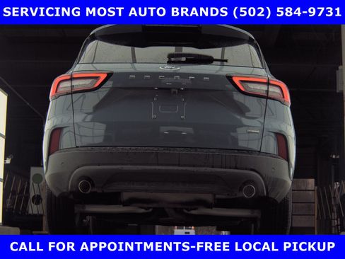 Used 2025 Ford Escape ST-Line w/ Equipment Group 301A image 4