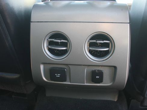 Used 2011 Ford F150 Lariat w/ Lariat Chrome Pkg image 35