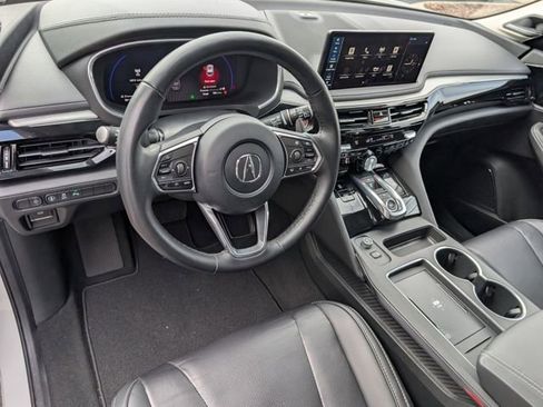 Used 2025 Acura MDX w/ Technology Package image 5