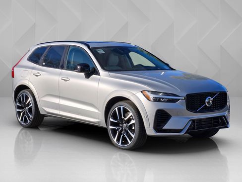 Certified 2025 Volvo XC60 T8 Ultra w/ Protection Package Premier image 8