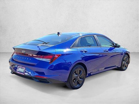 Certified 2023 Hyundai Elantra SEL w/ Cargo Package image 5