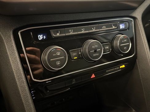 Used 2020 Volkswagen Atlas Cross Sport SEL w/ Cross Sport MDO Package image 15