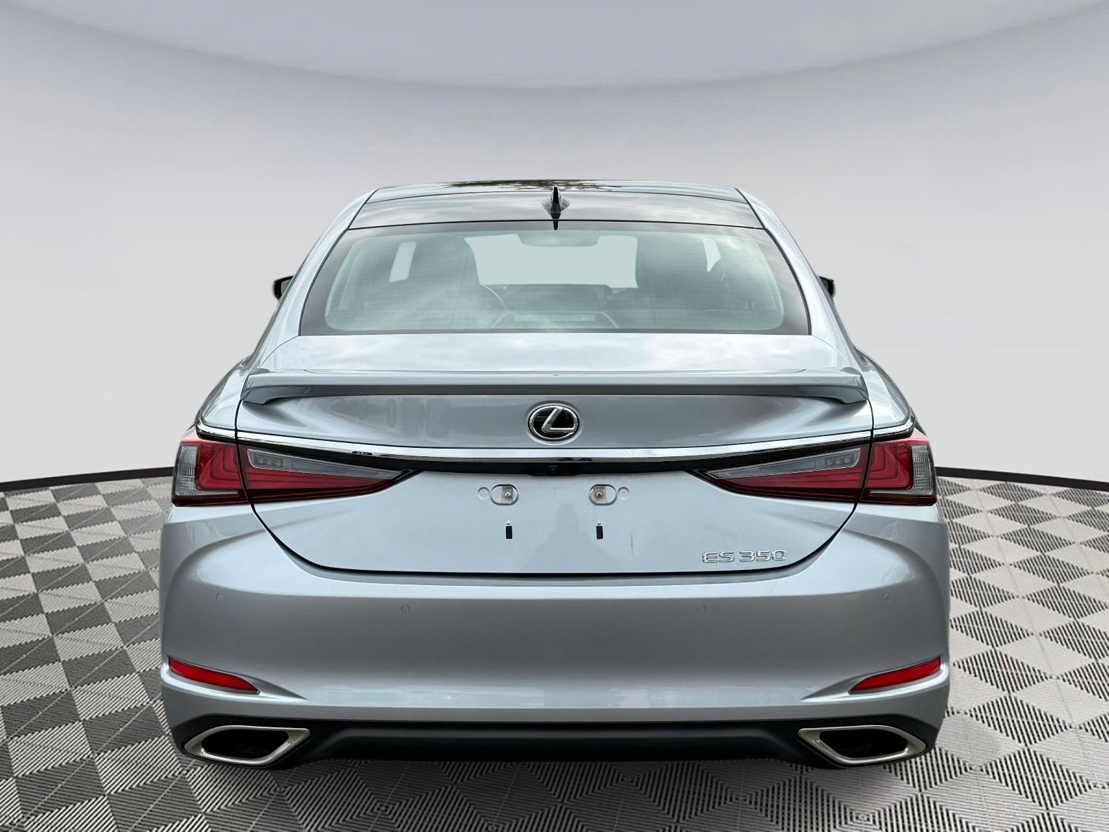 Used 2024 Lexus ES 350 Ultra Luxury w/ Accessory Package (Z2) FWD image 3