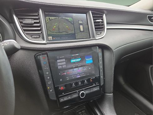 Used 2021 INFINITI QX50 Sensory FWD image 17