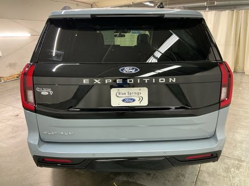 New 2027 Ford Expedition Platinum w/ Driver's Package AWD/4WD image 6
