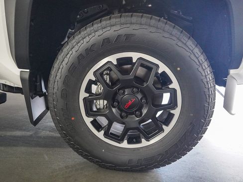 New 2026 Toyota Tacoma TRD Off-Road AWD/4WD image 10