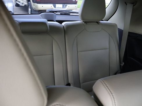 Used 2018 Acura MDX FWD image 13
