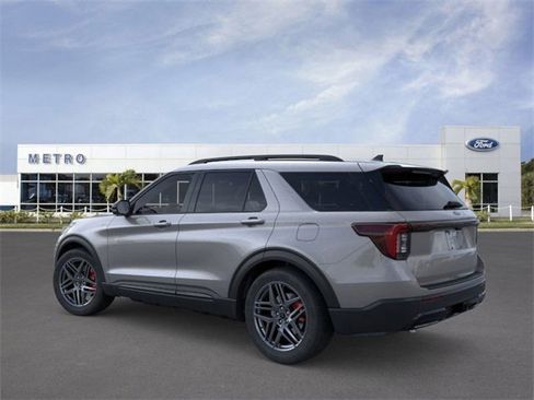 New 2026 Ford Explorer ST-Line w/ ST-Line Street Pack image 4