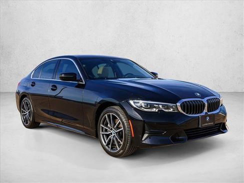 Used 2020 BMW 330i xDrive Sedan w/ Convenience Package AWD/4WD image 3