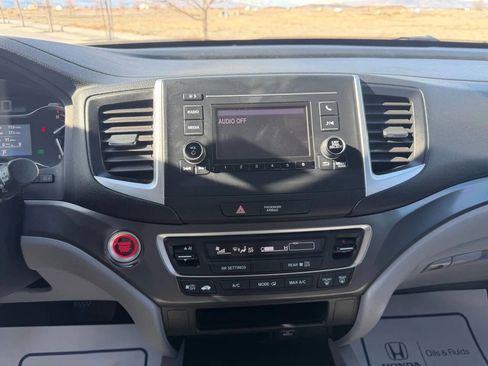 Used 2018 Honda Pilot LX image 26