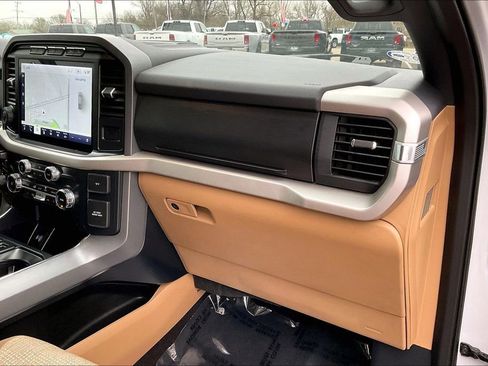 Used 2022 Ford F150 XLT w/ Equipment Group 302A High image 16