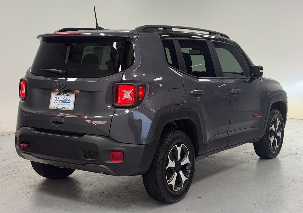 Used 2022 Jeep Renegade Trailhawk w/ Sun/Sound Group AWD/4WD image 3