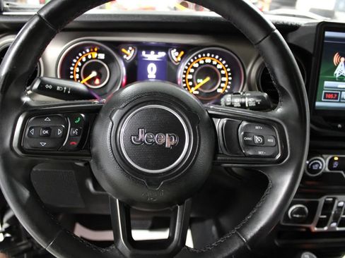 Used 2018 Jeep Wrangler Unlimited Sport S AWD/4WD image 37