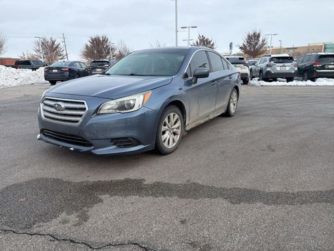 Used 2017 Subaru Legacy 2.5i Premium image 3