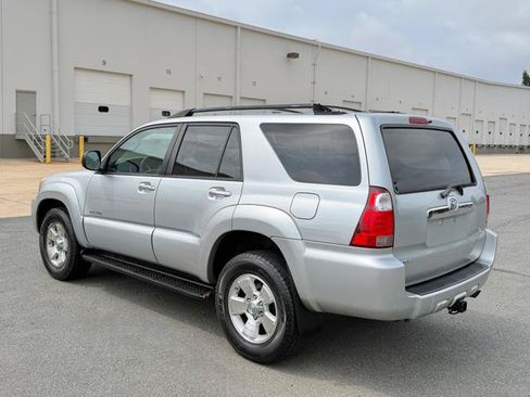 Used 2006 Toyota 4Runner Sport AWD/4WD image 3
