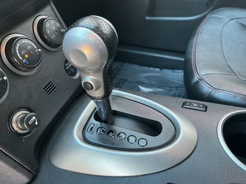 Used 2012 Nissan Rogue SL image 37