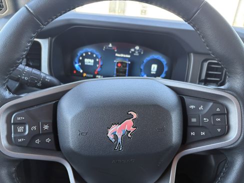 Used 2025 Ford Bronco Badlands AWD/4WD image 9