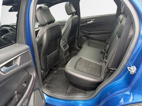 Used 2020 Ford Edge ST-Line w/ Cold Weather Package image 24