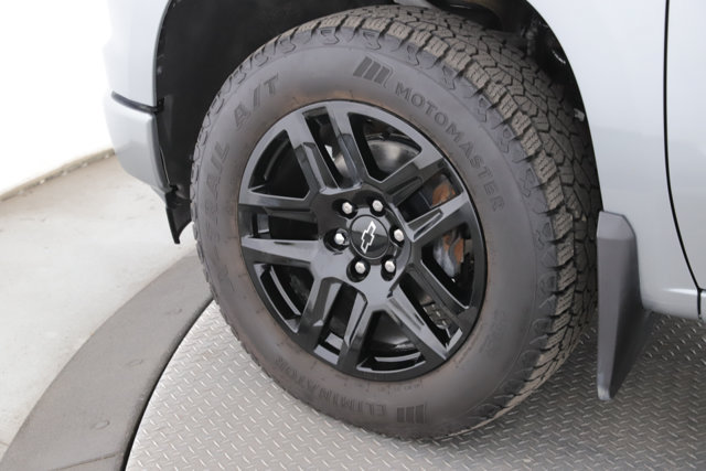 Used 2024 Chevrolet Silverado 1500 RST w/ Protection Package AWD/4WD image 18