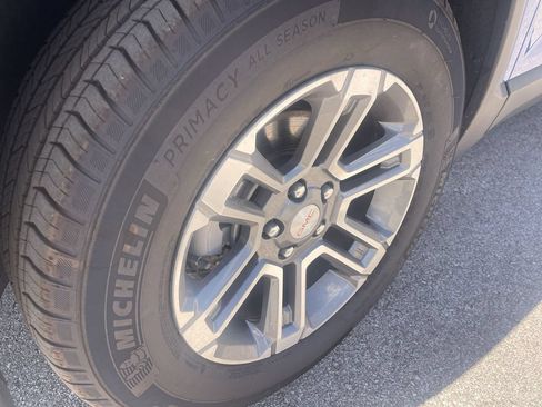 Used 2025 GMC Terrain Elevation AWD/4WD image 2