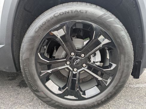 New 2026 Chevrolet Equinox LT image 13