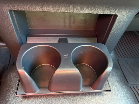 Used 2018 Nissan Titan S w/ S Utility Package image 18