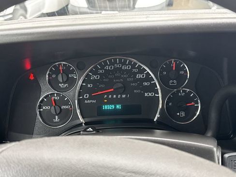 Used 2024 Chevrolet Express 2500 w/ Driver Convenience Package RWD image 25