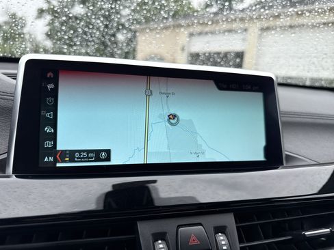 Used 2022 BMW X1 sDrive28i w/ Convenience Package FWD image 3