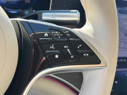 Used 2022 Mercedes-Benz EQS 450+ Sedan image 27