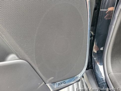 New 2026 Cadillac Escalade Luxury AWD/4WD image 14