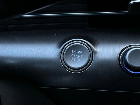 Used 2025 Hyundai Kona SEL image 29