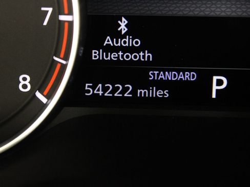 Certified 2021 Nissan Rogue SV w/ Premium Package FWD image 31