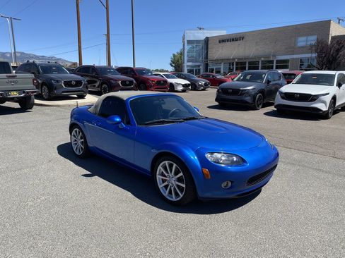 Used 2006 MAZDA MX-5 Miata Sport w/ Suspension Pkg RWD image 2