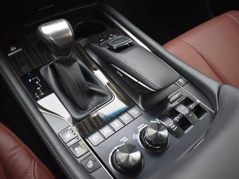 Used 2021 Lexus LX 570 4WD w/ Sport Package image 17