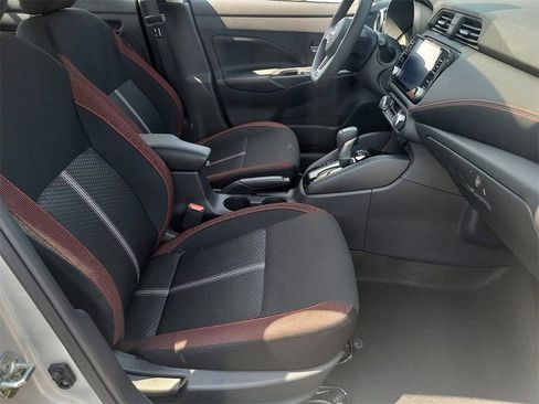 New 2025 Nissan Versa SR w/ Trunk Package image 12