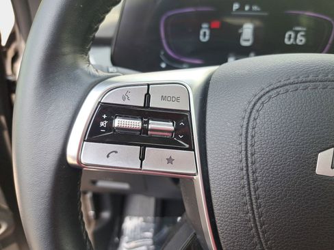 Used 2024 Kia Telluride S w/ S Sunroof Package FWD image 17