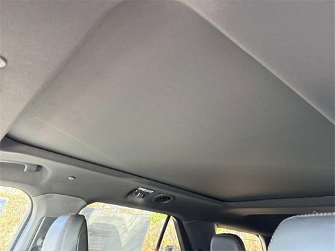 New 2026 Ford Explorer ST-Line w/ ST-Line Street Pack image 25