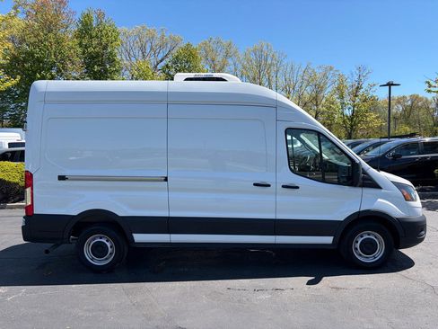 Used 2023 Ford Transit 250 148 High Roof RWD image 8