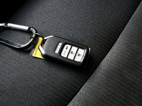 Used 2018 Honda Accord Sport image 19