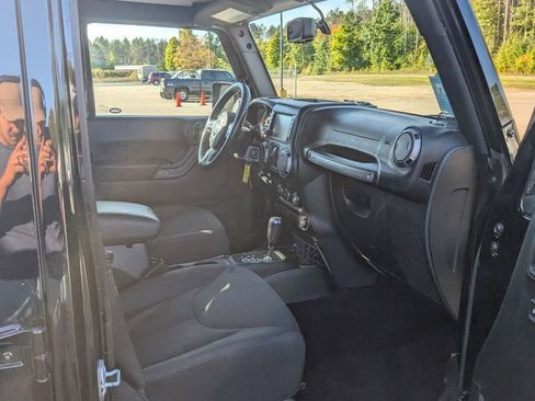 Used 2017 Jeep Wrangler Unlimited Sport w/ Quick Order Package 24S image 16