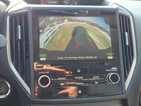 Used 2022 Subaru Crosstrek 2.5i Limited w/ Popular Package #4A image 2