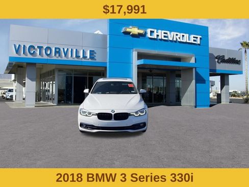 Used 2018 BMW 330i Sedan RWD image 2