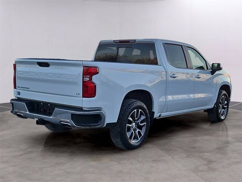 Used 2022 Chevrolet Silverado 1500 LT image 4