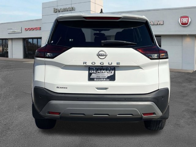 Used 2022 Nissan Rogue S FWD image 6